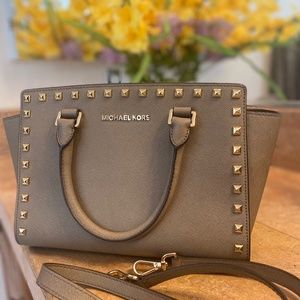 Authentic MK handbag